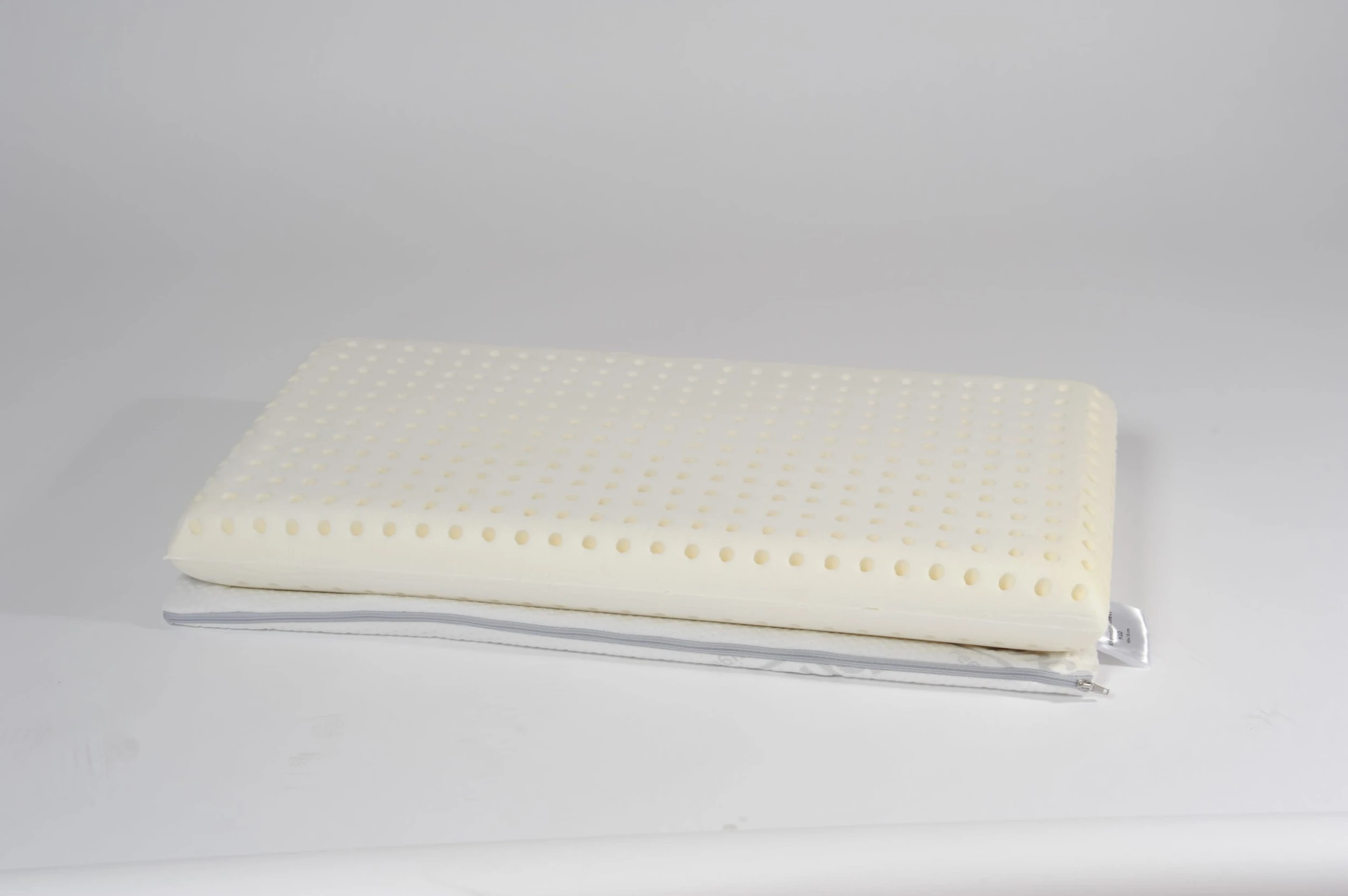 Cats Collection Nackenstützkissen Sleep Well 12 Cm Höhe In Weiß – Bild 2