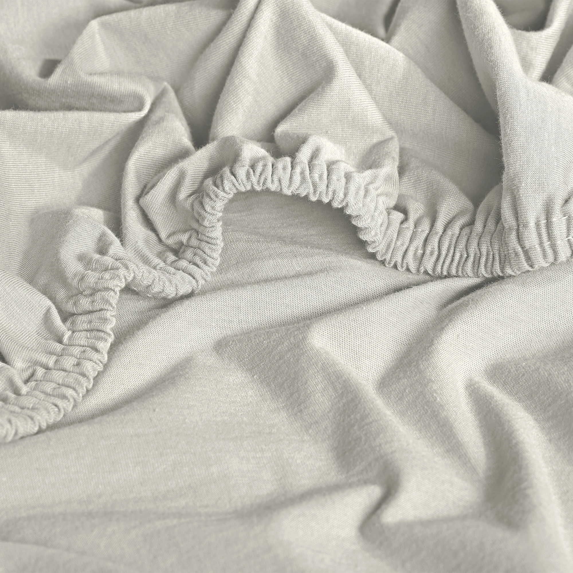 Erwin Müller Matratzenschutz 3-tlg. Set Für Wohnmobil/Wohnwagen Heckbett In Weiß – Bild 3