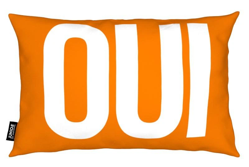 Juniqe Kissen "Oui!" In Rosa & Rot – Bild 2